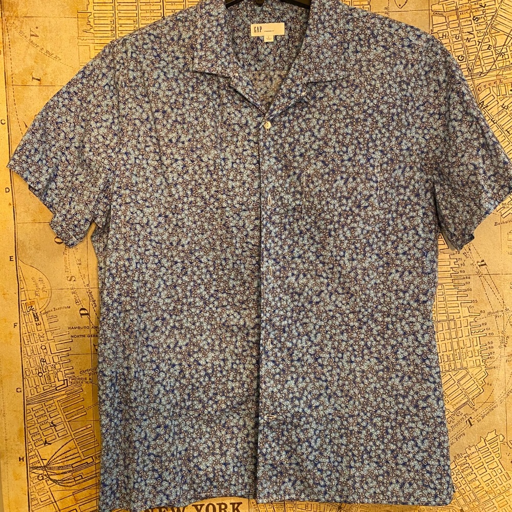 Gap collar shirt size L